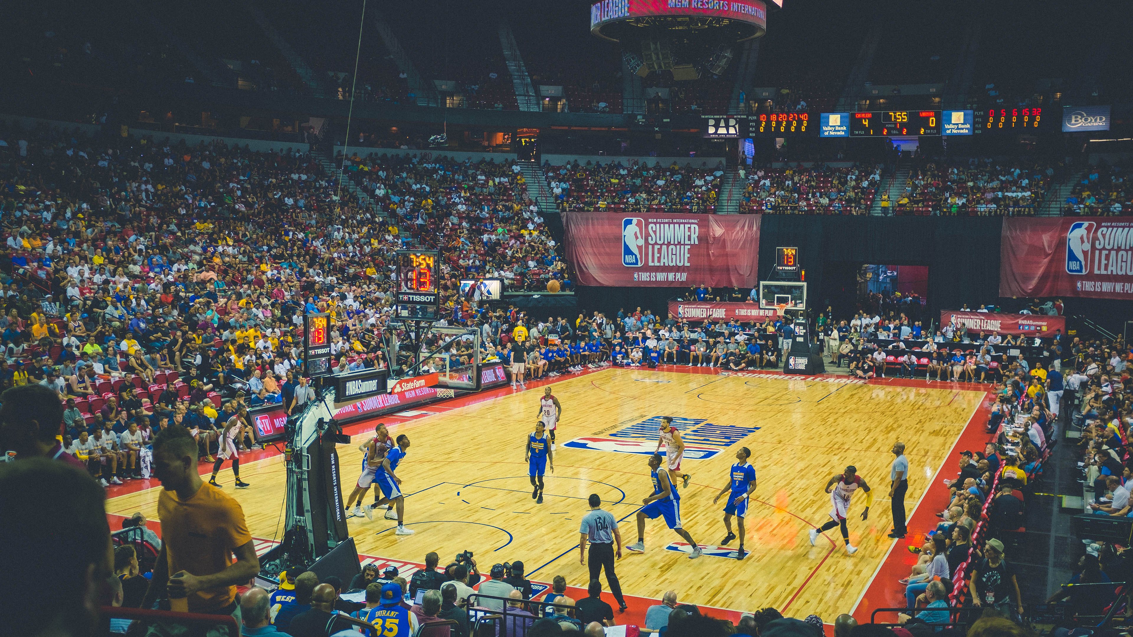 开云电竞登录-_勇士连续三场三分命中率超高_，勇士队三分球命中率