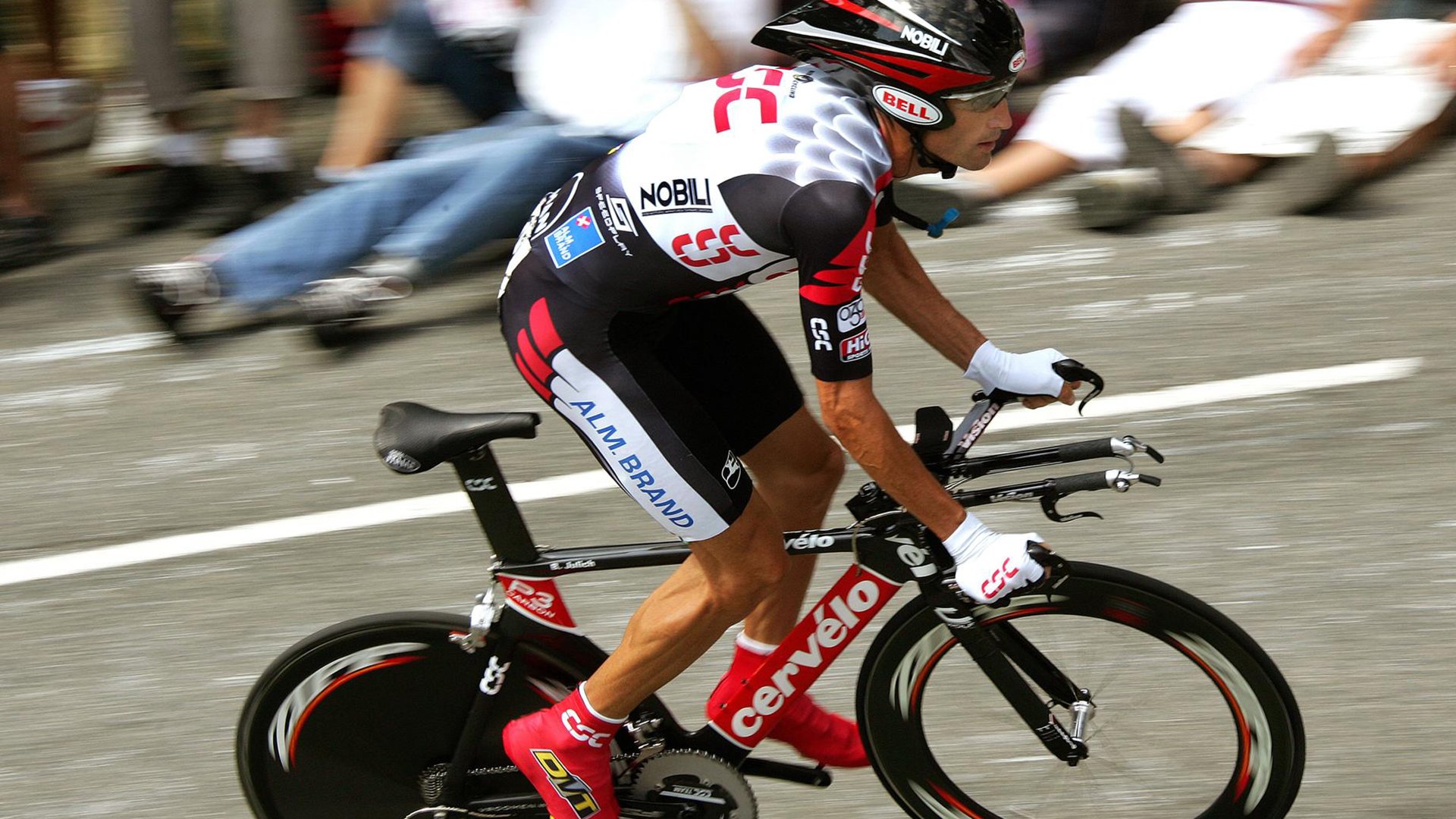 爵士遭遇强敌,米切尔多次投中“爆炸”三分震惊全场!,爵士米切尔为什么缺阵